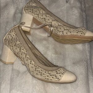 Chanel NWT Cream Lace Women Shoes